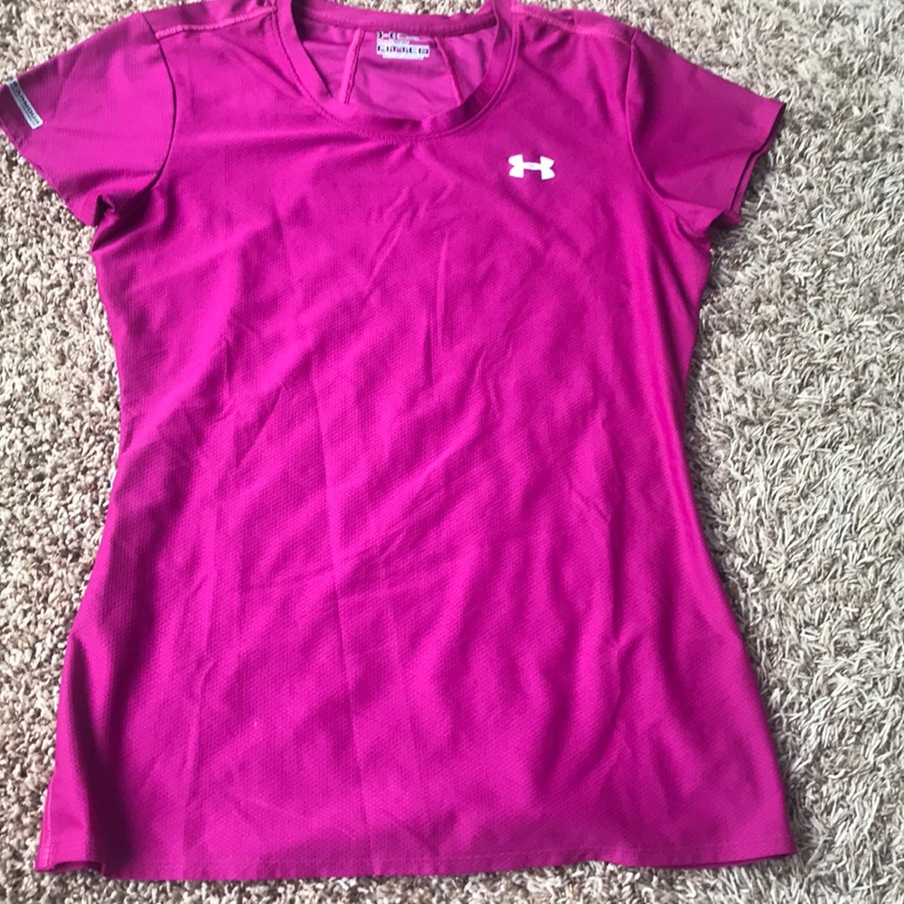 Fitted under armour t-shirt